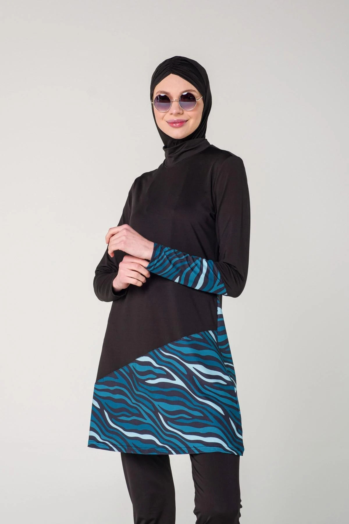 Elif Okur Tam Kapalı Tesettür Mayo Siyah